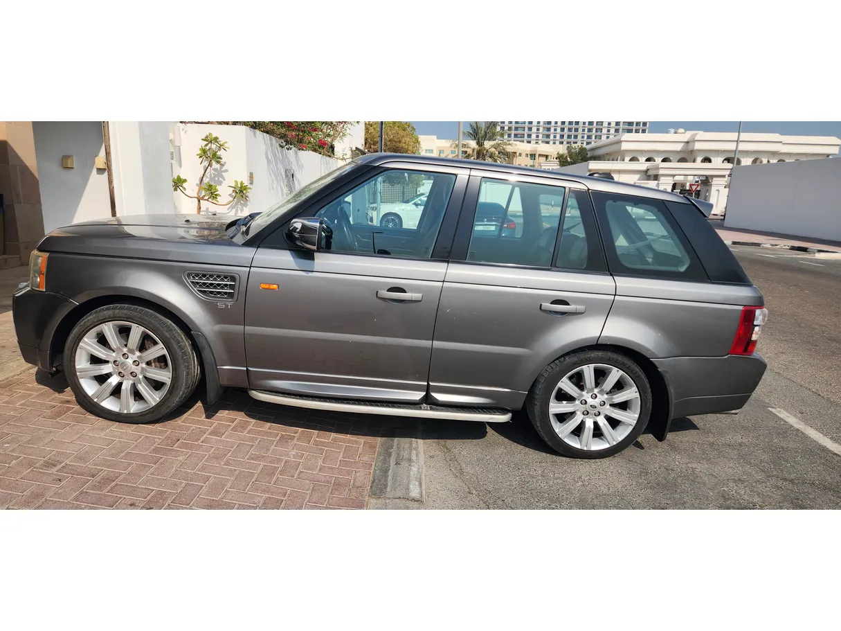 Car image 3