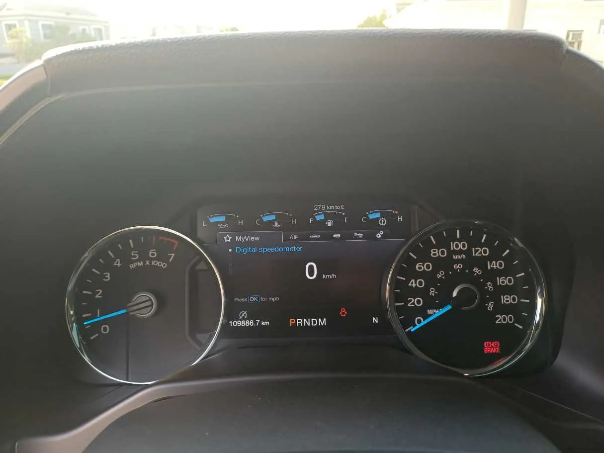 Car image 23