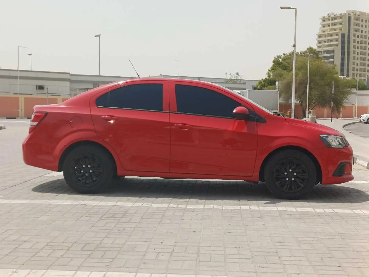 Car image 8