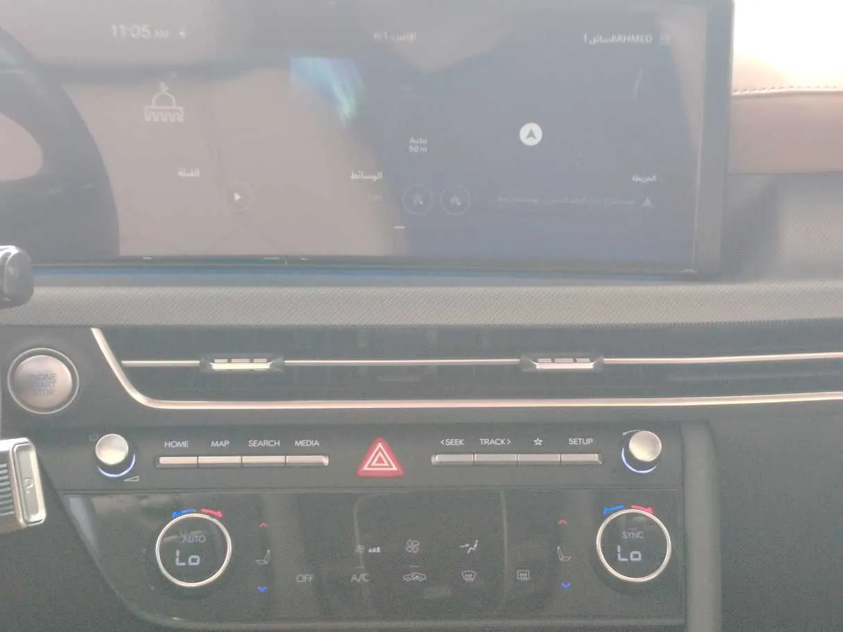 Car image 25