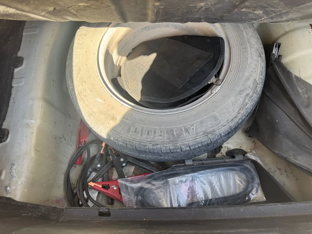 Car image 21