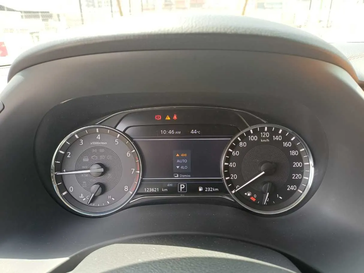 Car image 18