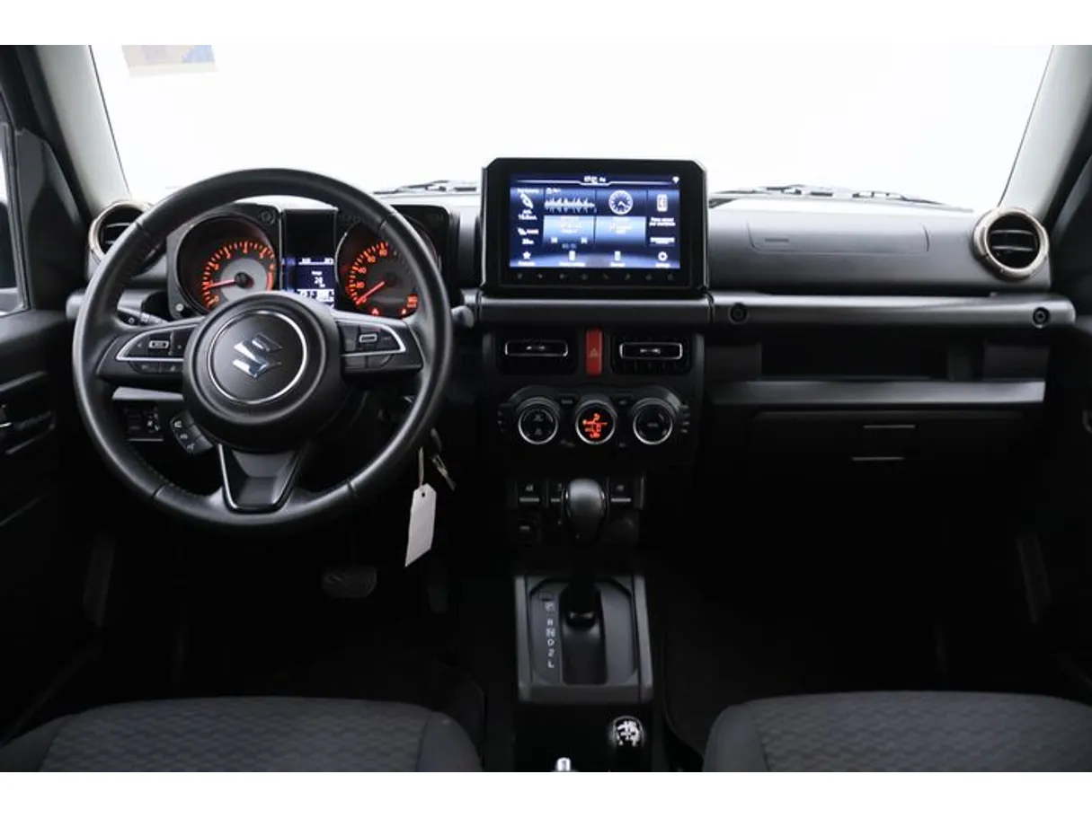 Car image 14