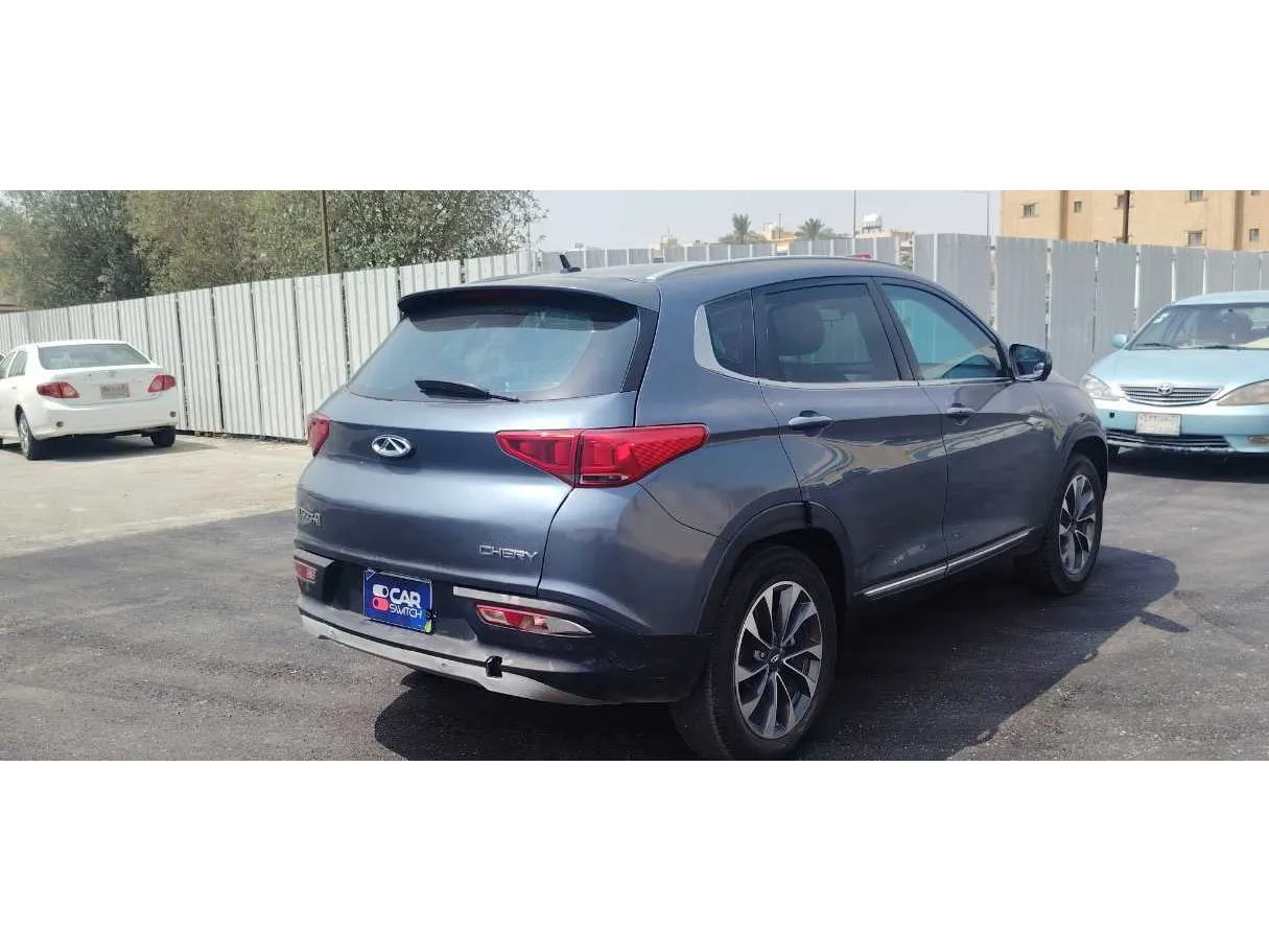 Car image 5