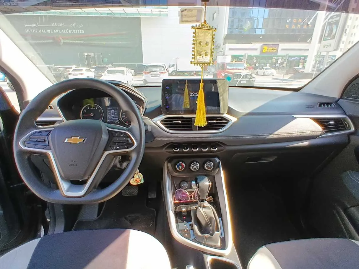 Car image 11