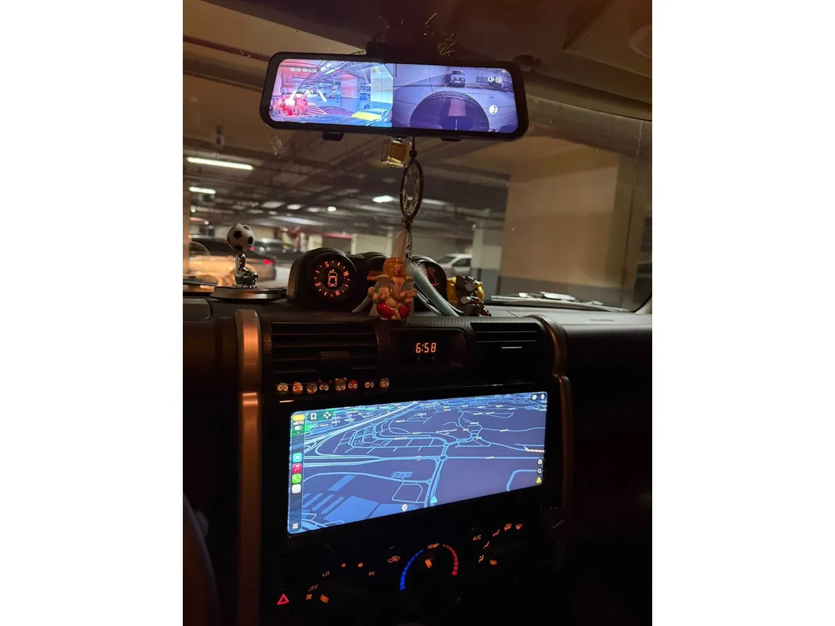 Car image 16