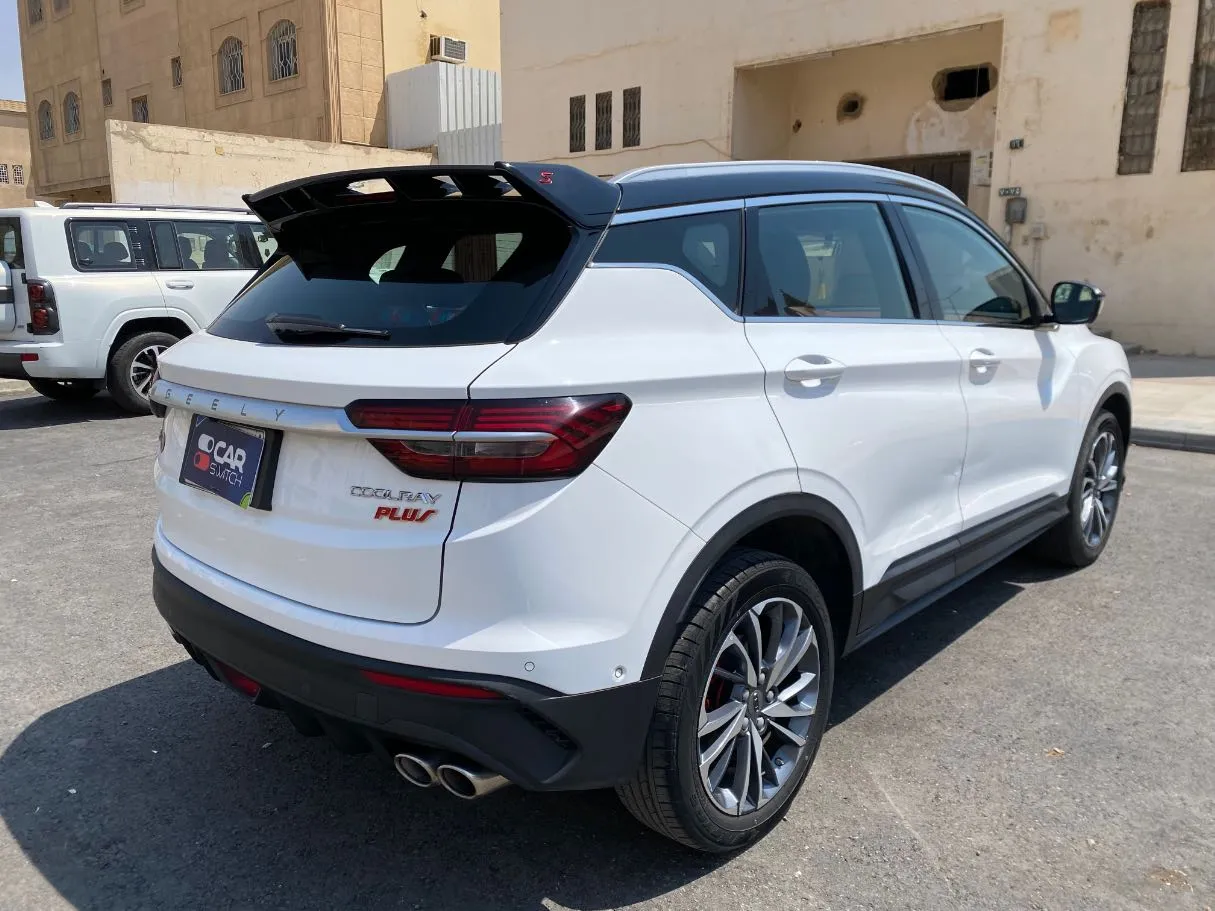 Car image 5