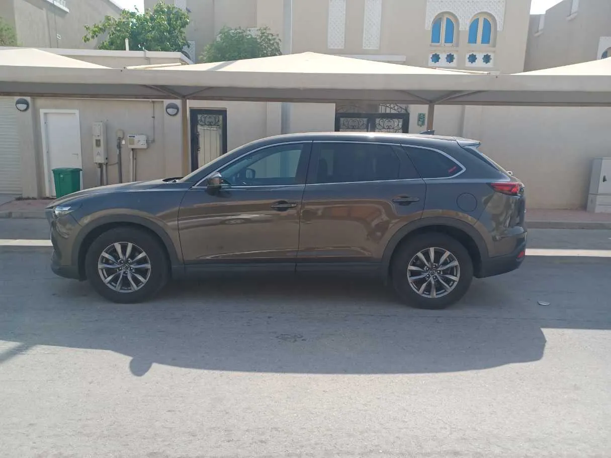Car image 8