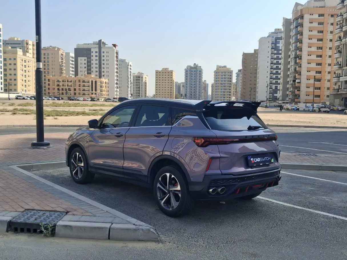 Car image 5