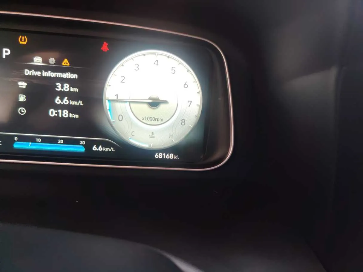 Car image 22