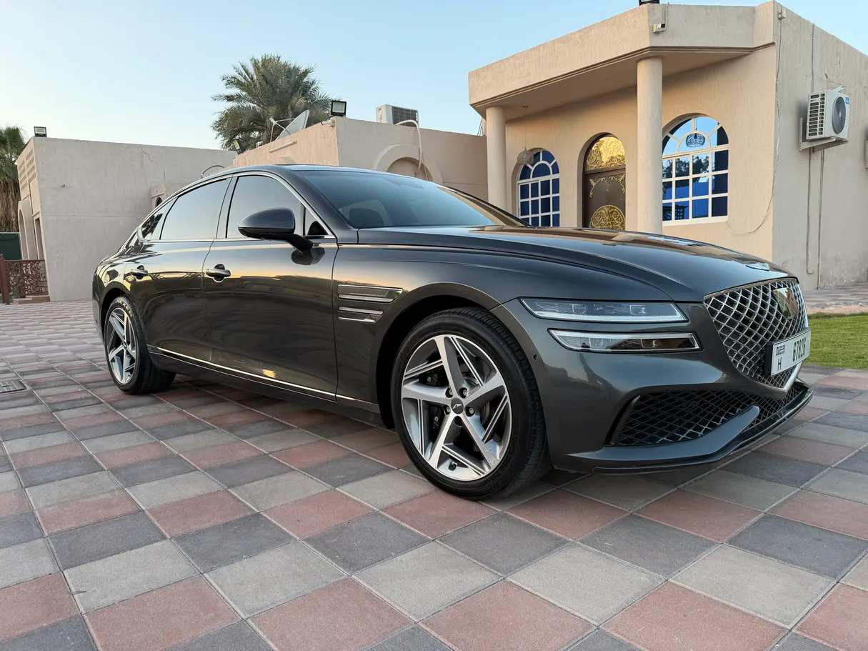 Car image 2