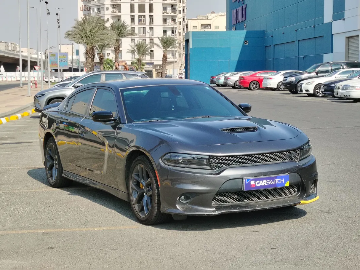 Car image 3