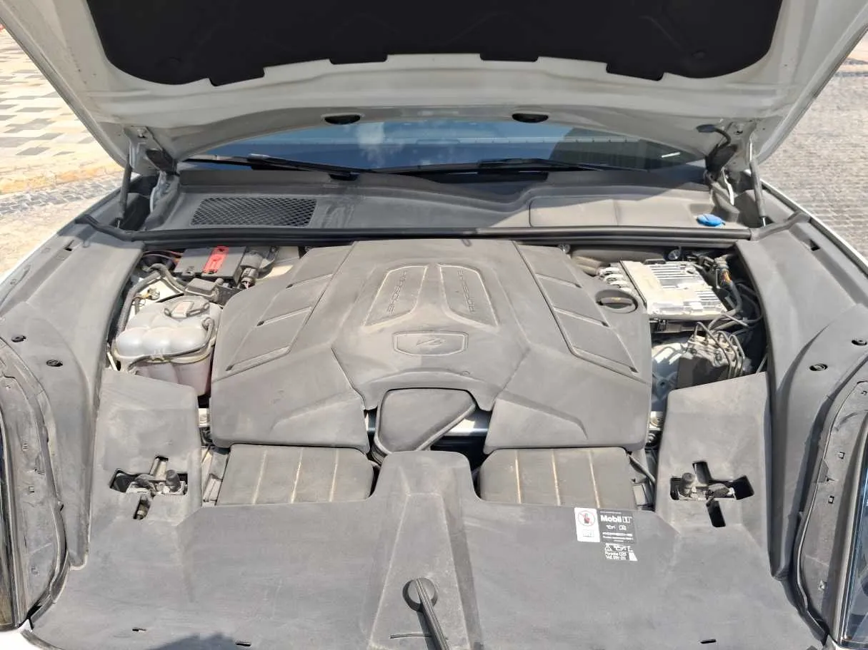 Car image 22