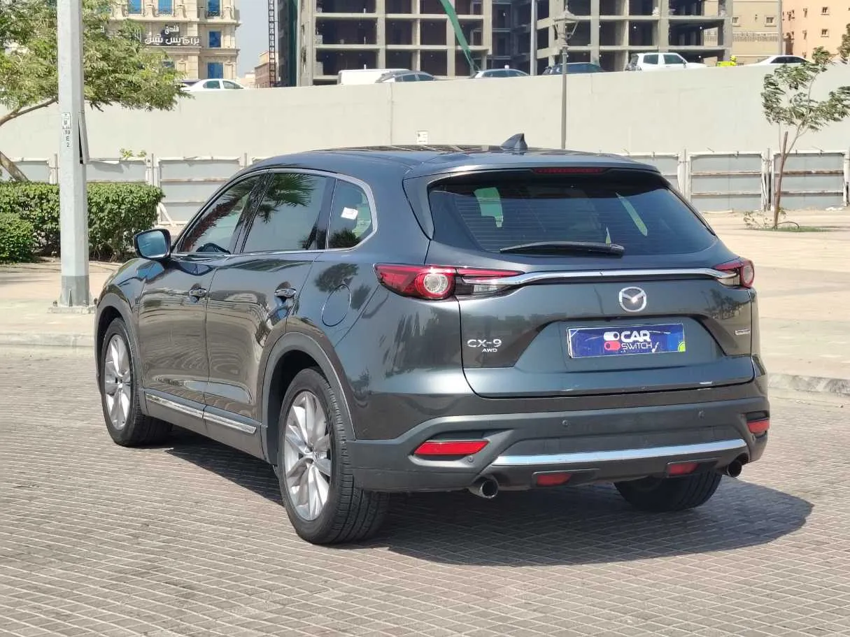 Car image 7