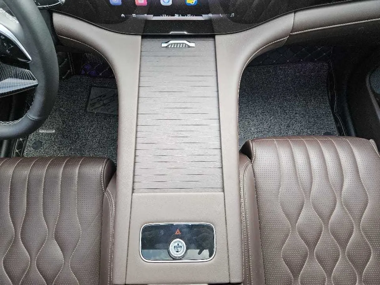 Car image 21