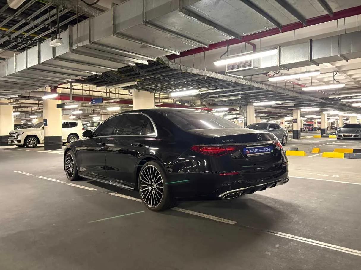 Car image 7