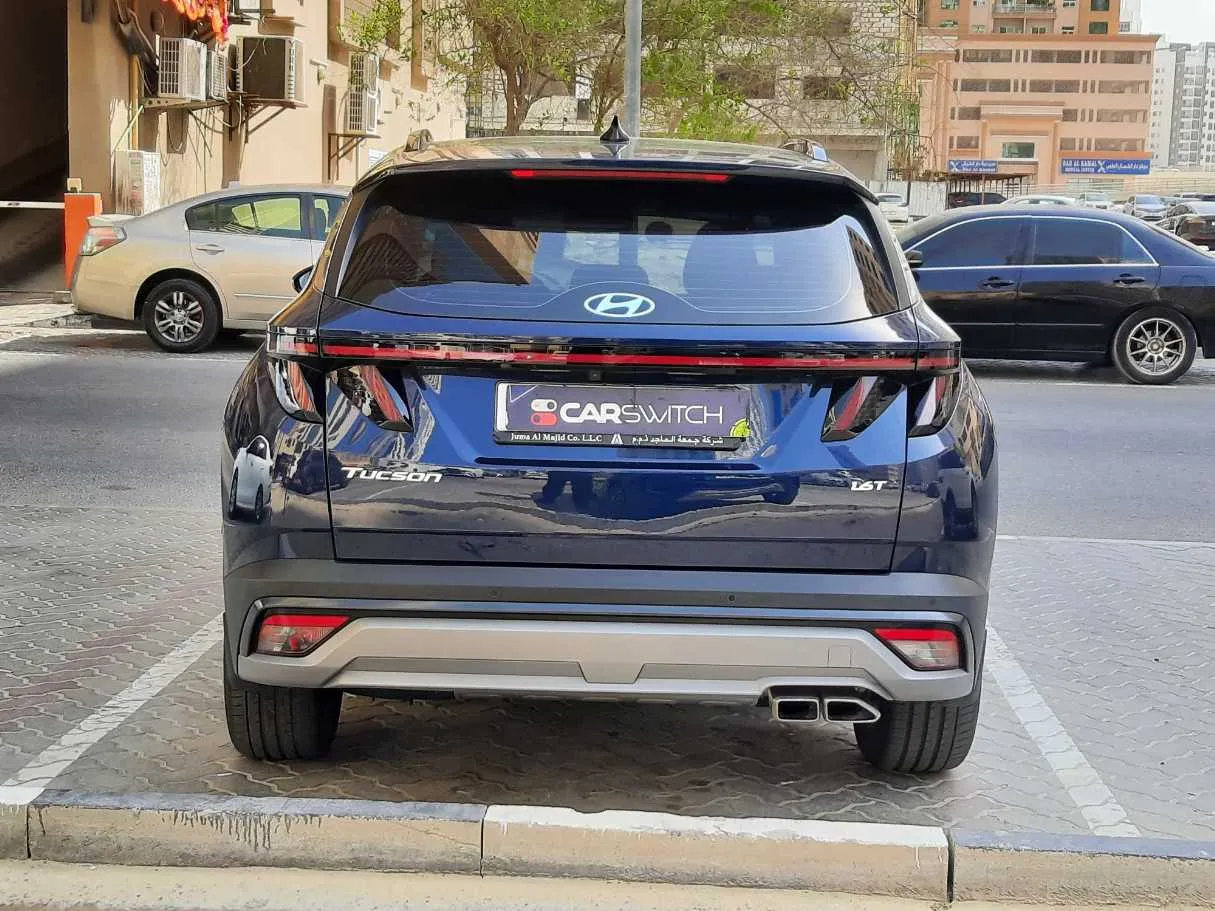 Car image 6