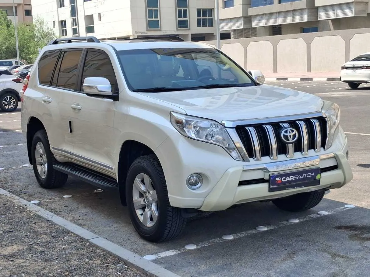 Car image 4