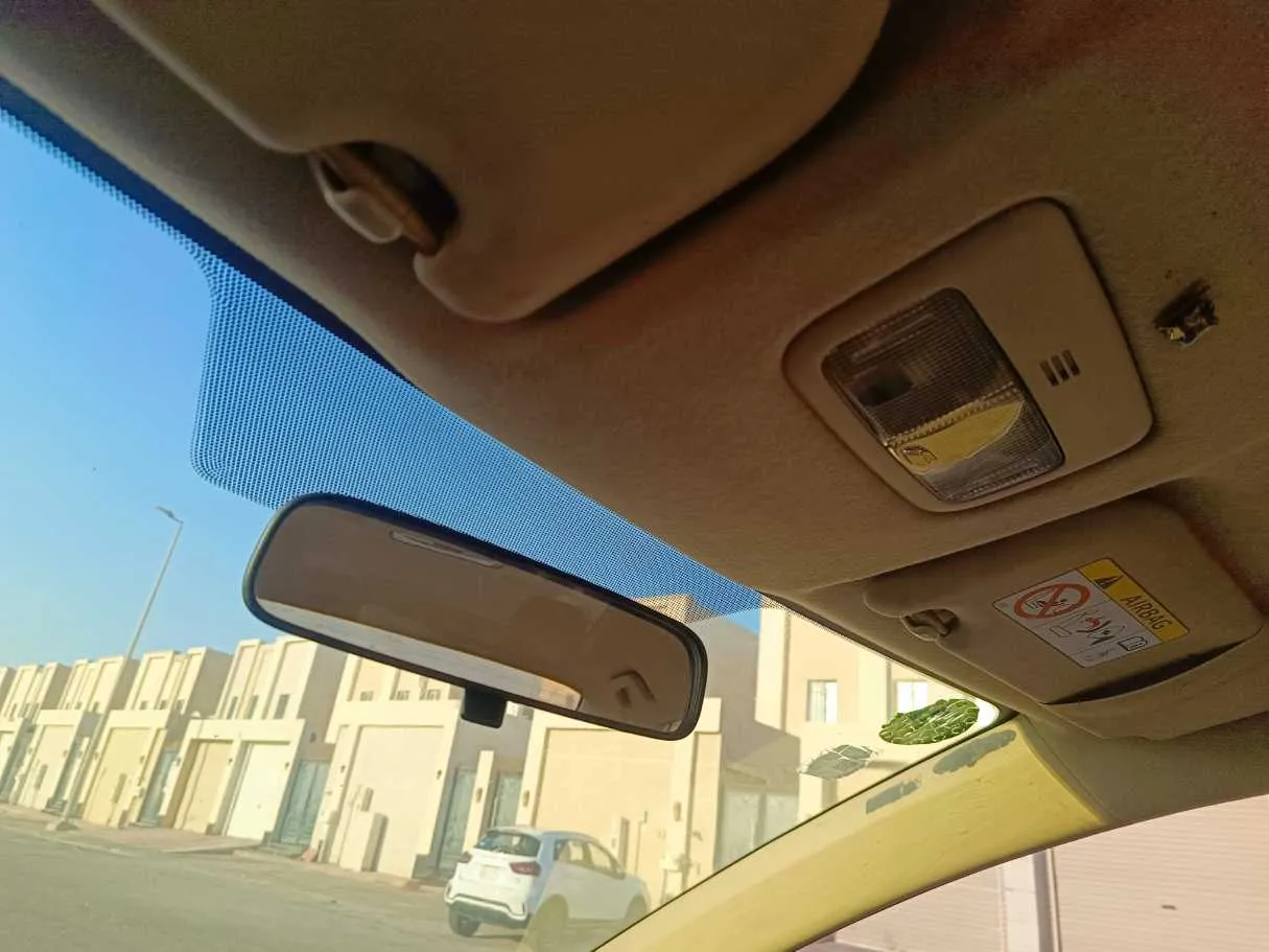 Car image 29