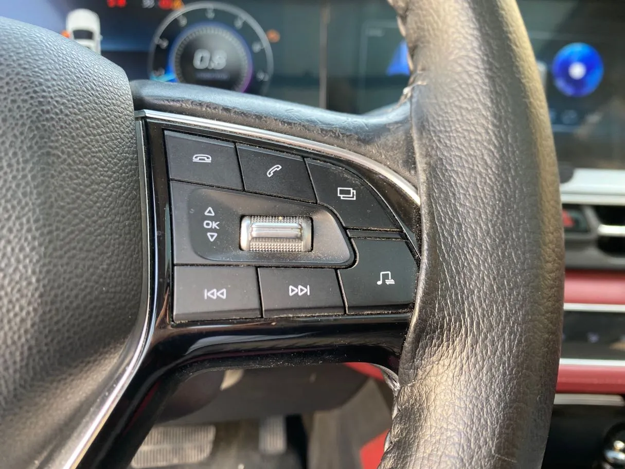 Car image 22
