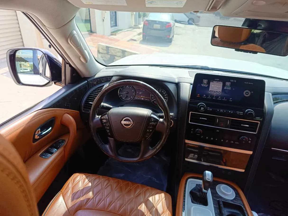 Car image 25