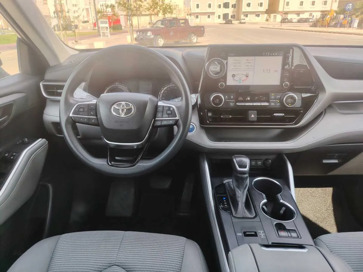 Car image 20