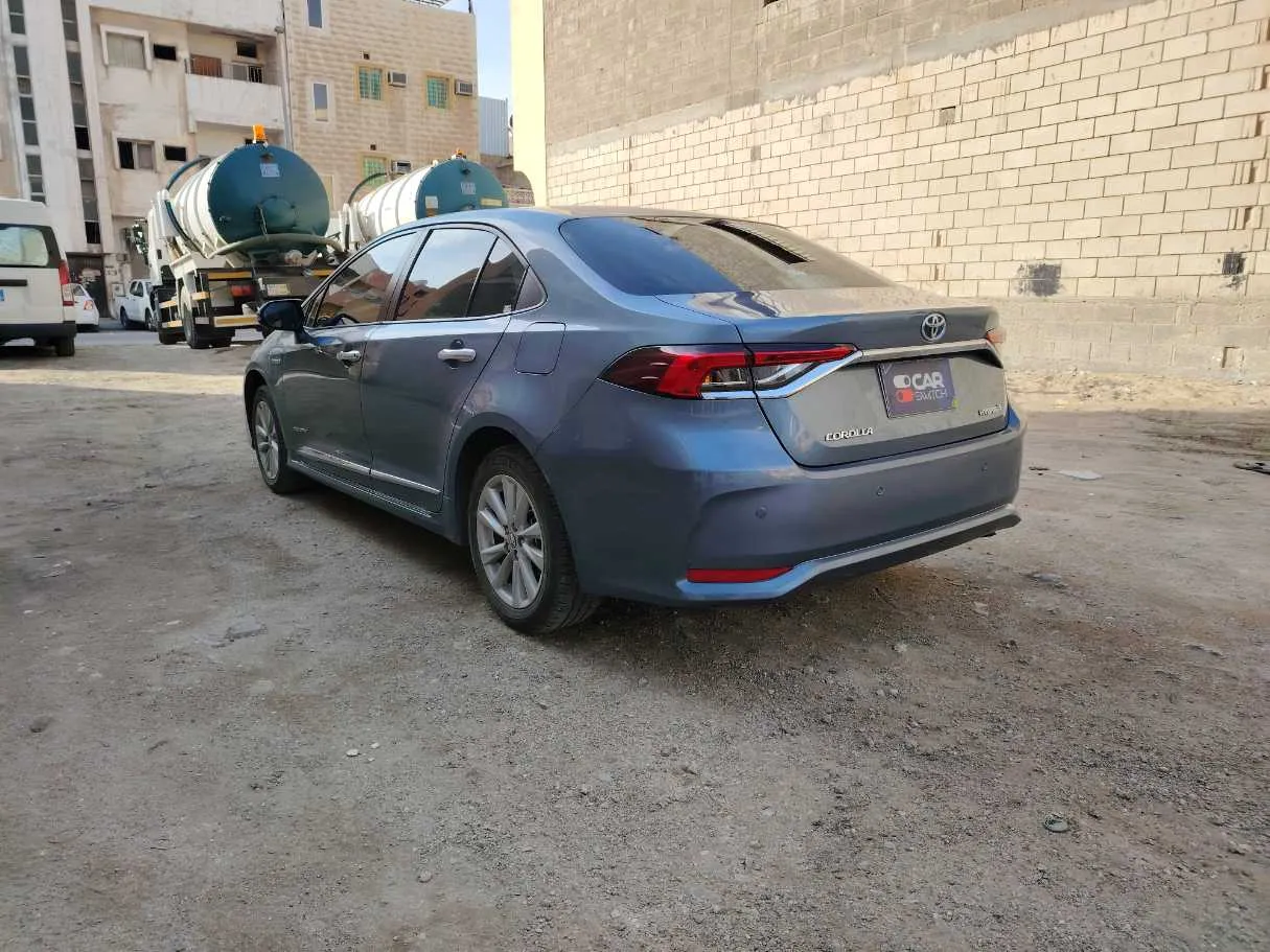 Car image 7