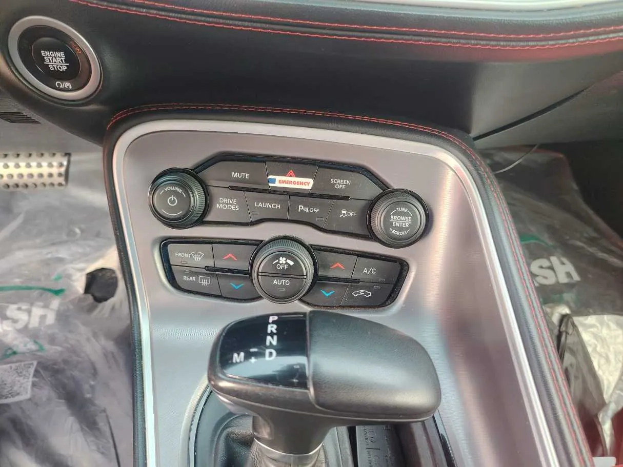 Car image 24