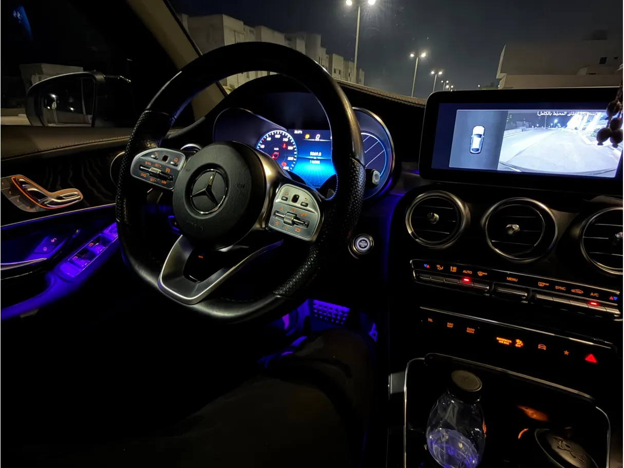 Car image 7