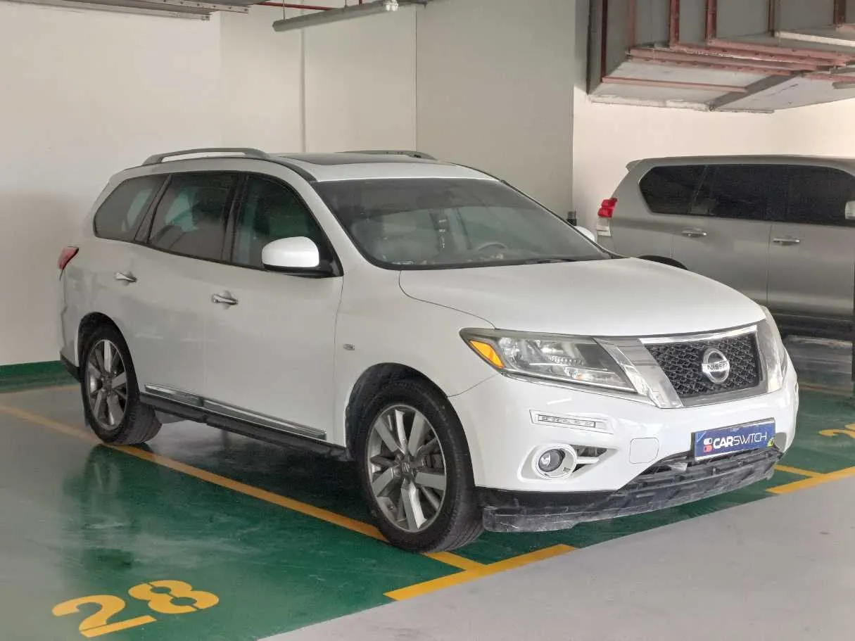 Car image 3