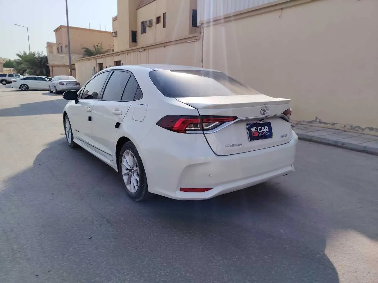 Car image 7