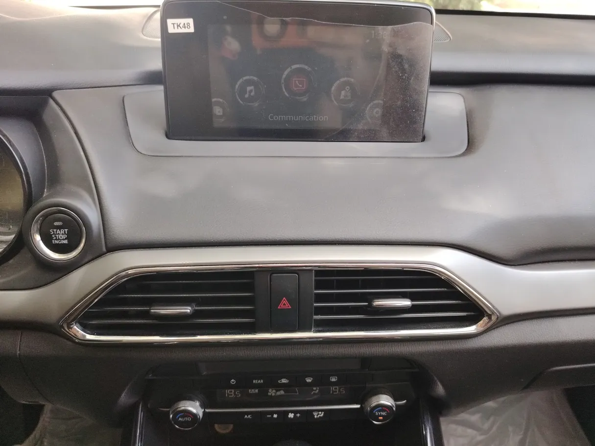 Car image 20