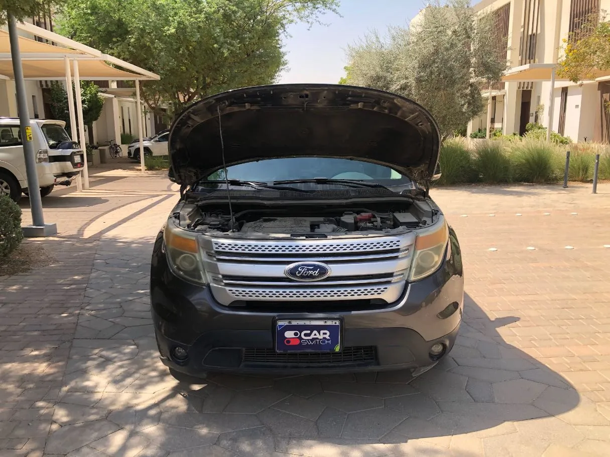 Car image 24