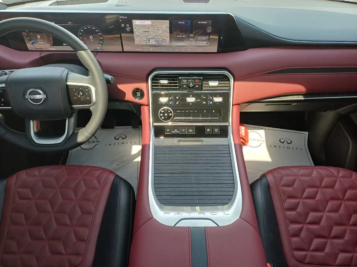 Car image 15