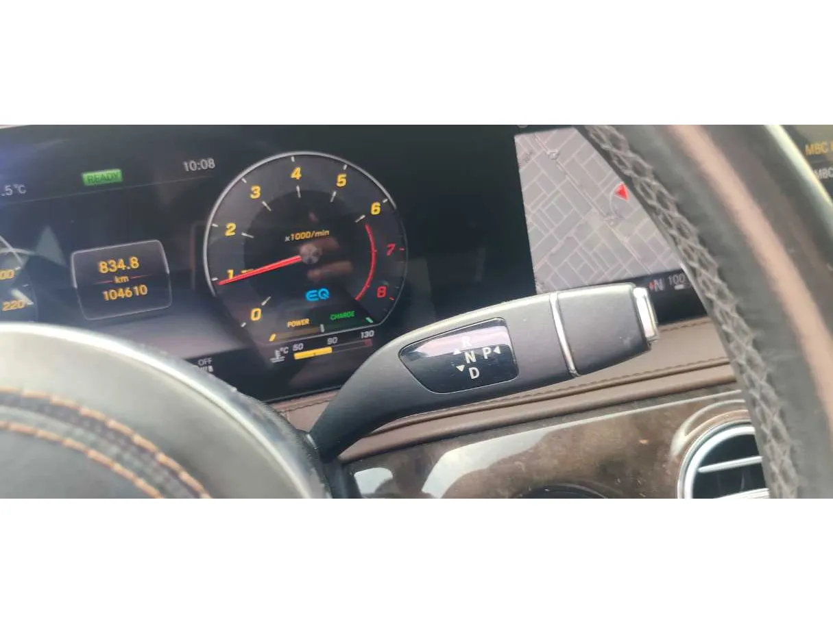 Car image 28