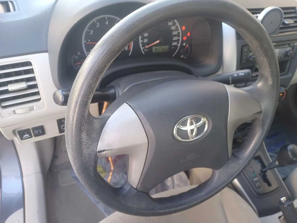 Car image 18
