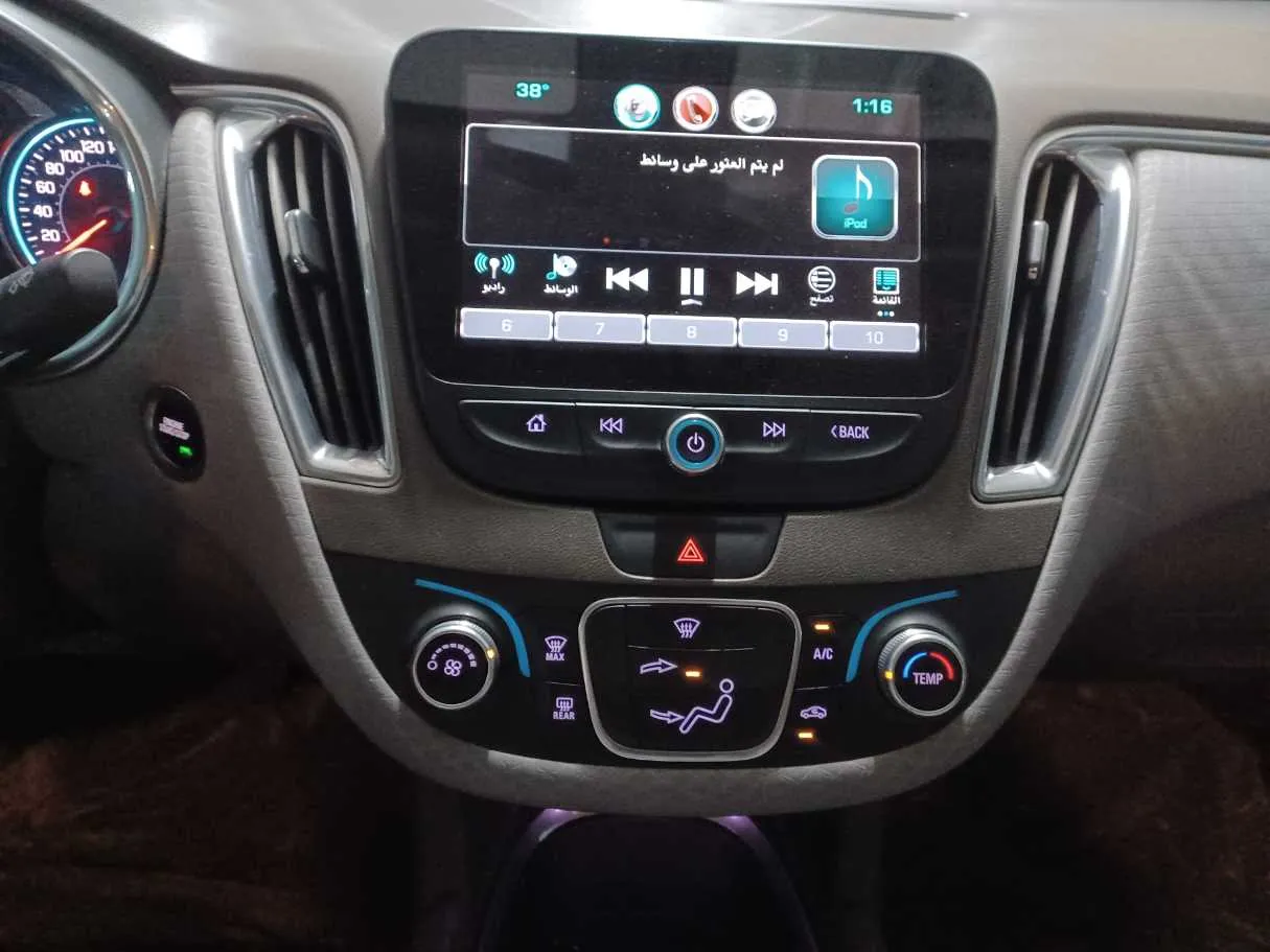 Car image 15