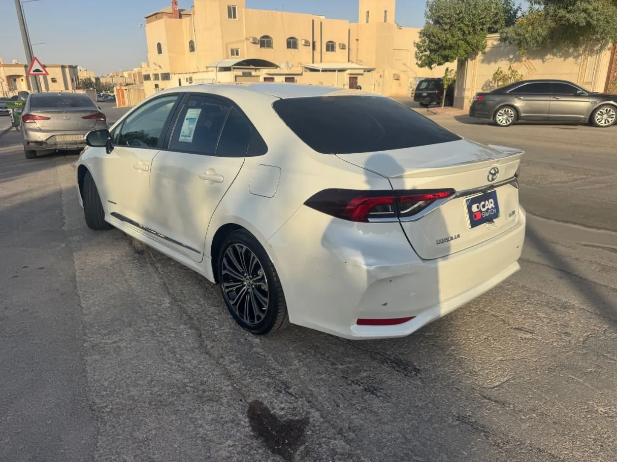 Car image 7