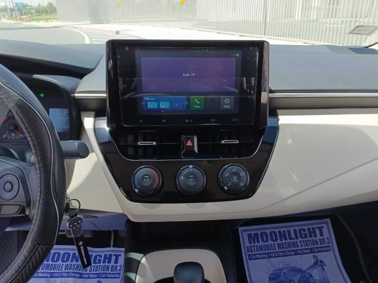 Car image 16