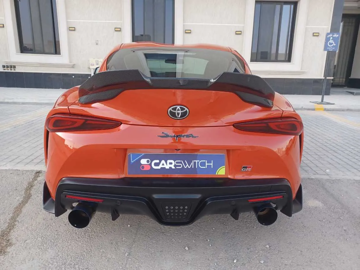 Car image 6