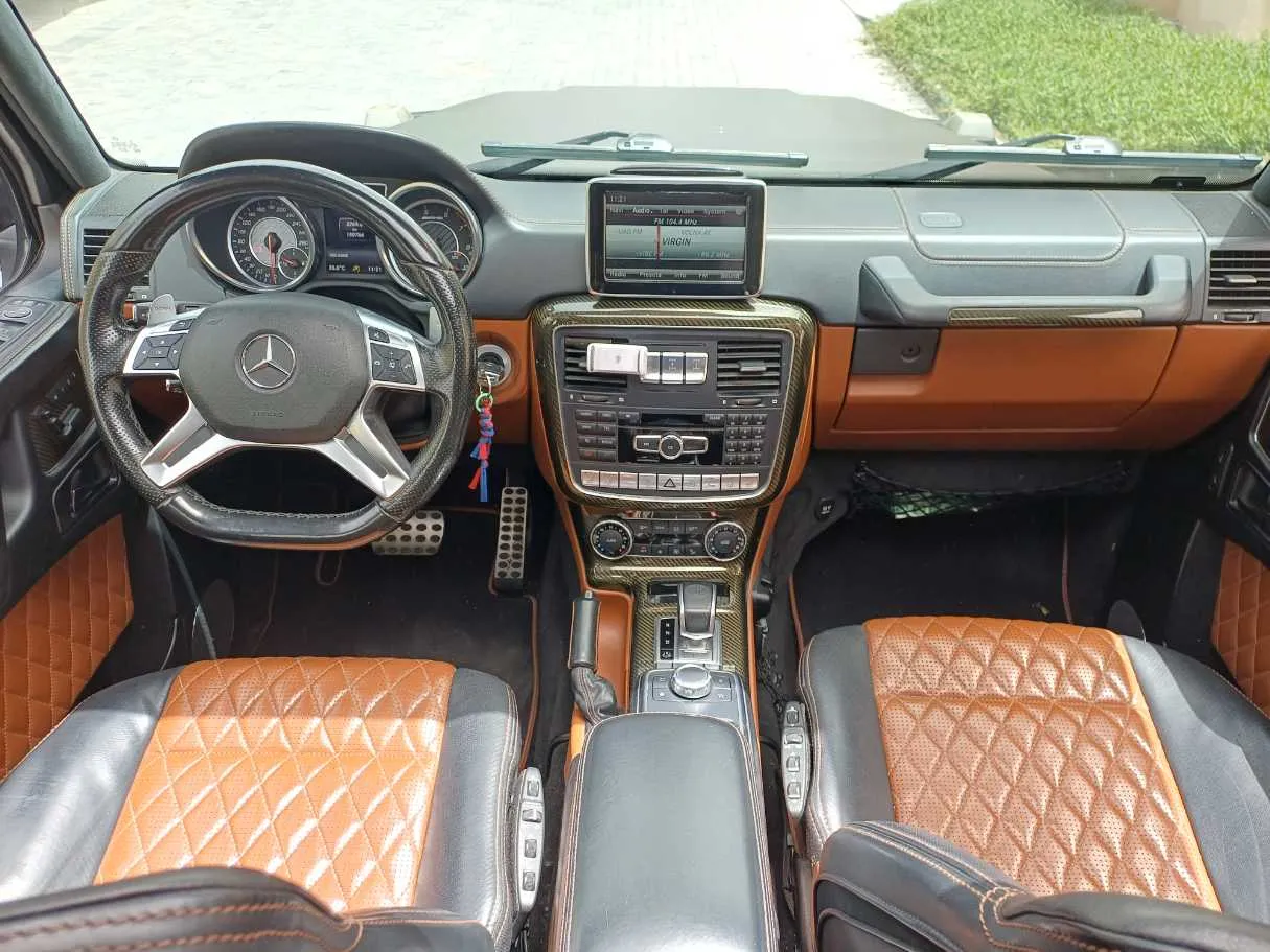 Car image 16