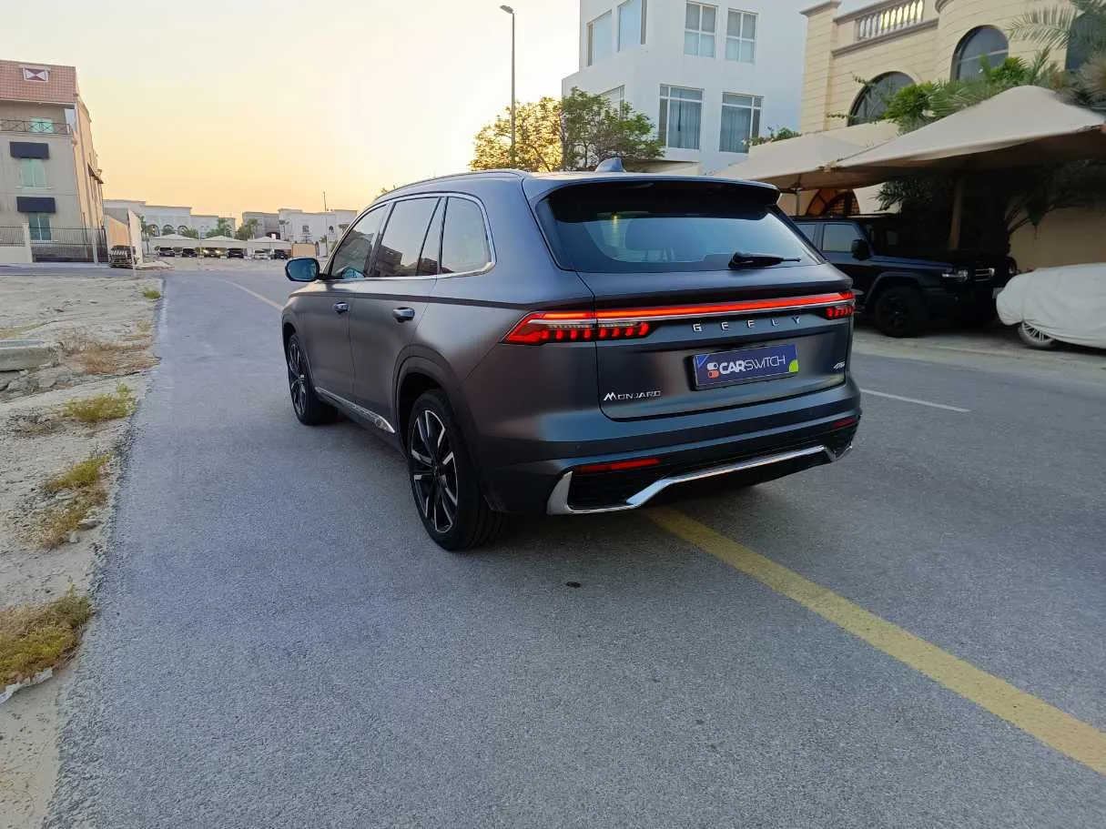 Car image 7