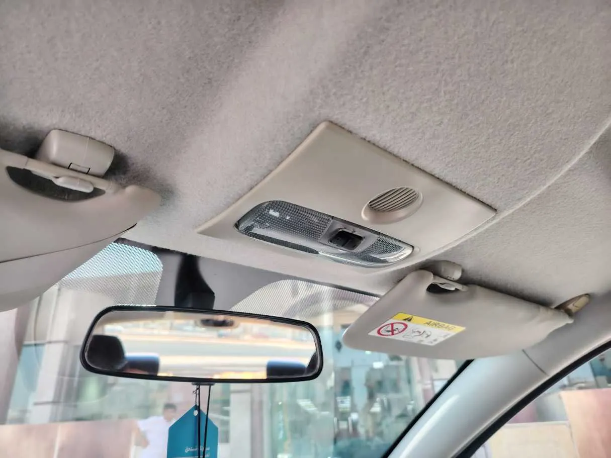 Car image 30