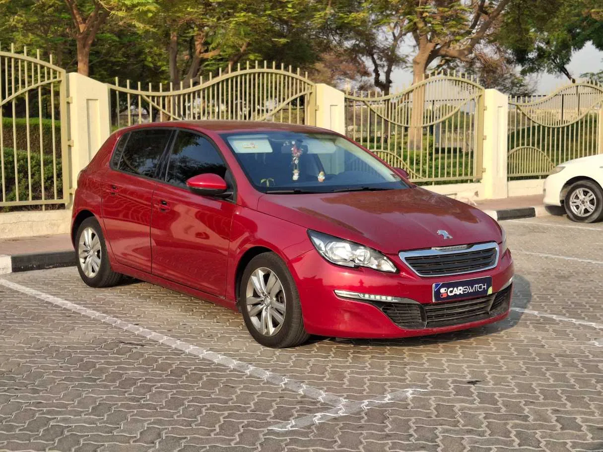 Car image 3
