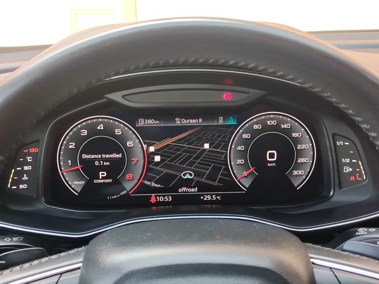 Car image 24