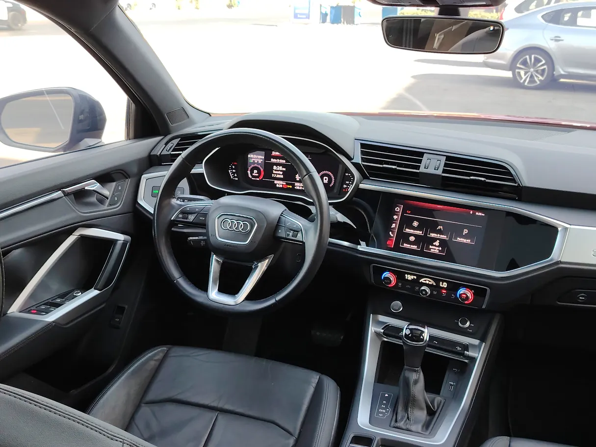 Car image 22