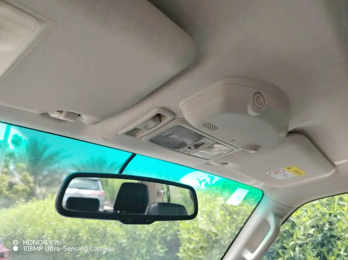 Car image 35