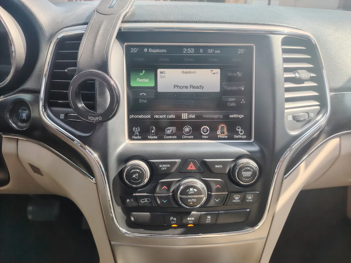 Car image 20