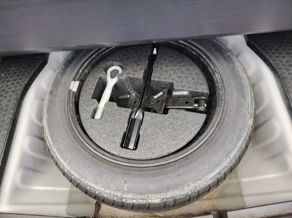 Car image 45
