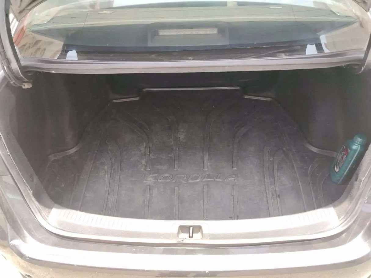 Car image 28